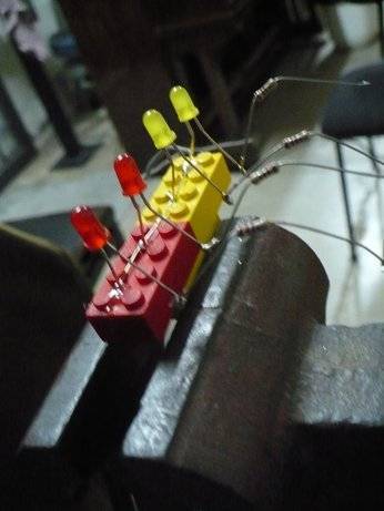 leds-gambiarra.jpg
