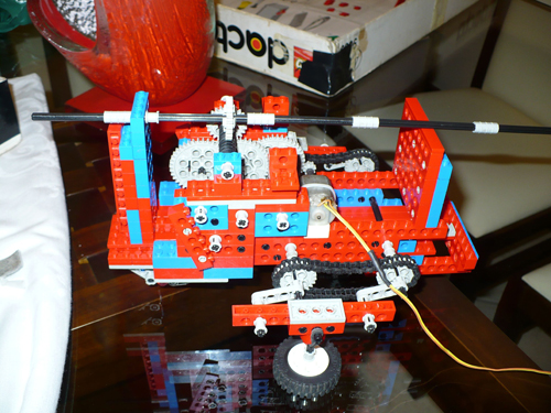 :cursos:introrobotica:2008-2:grupo4:Robo_001.jpg